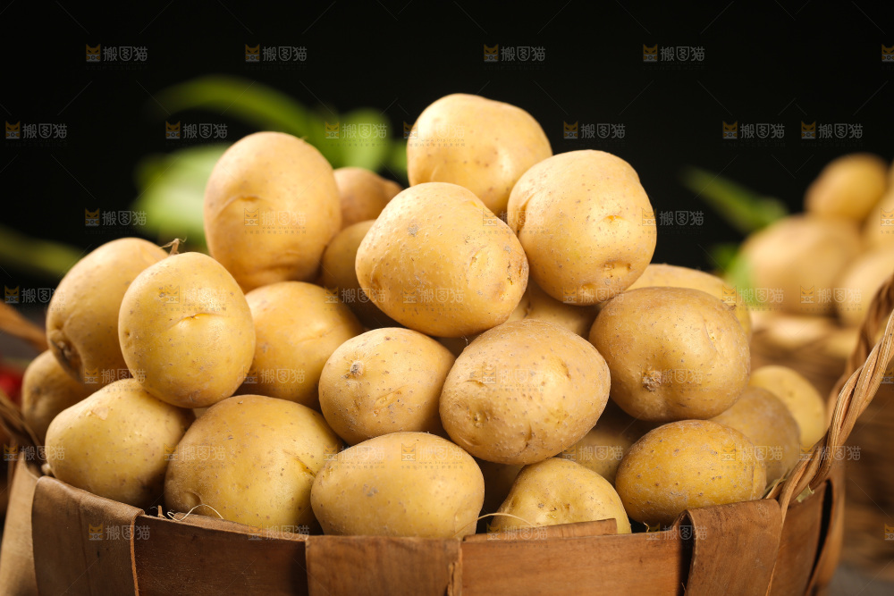 一篮黄皮小土豆
