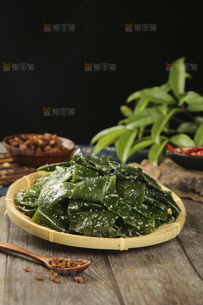 一篮盐渍海带结