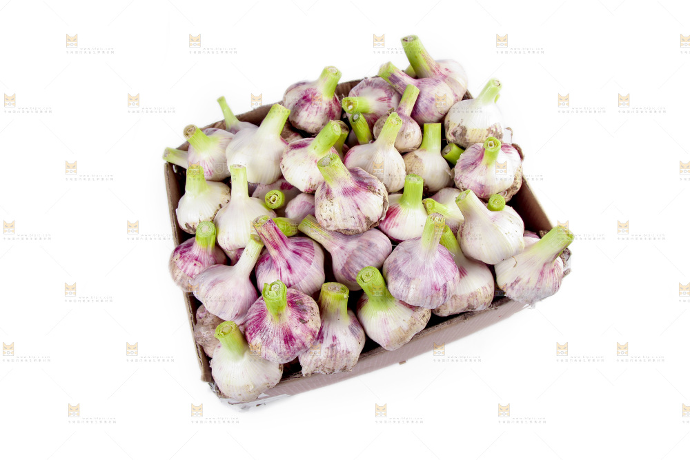 一箱新鲜大蒜