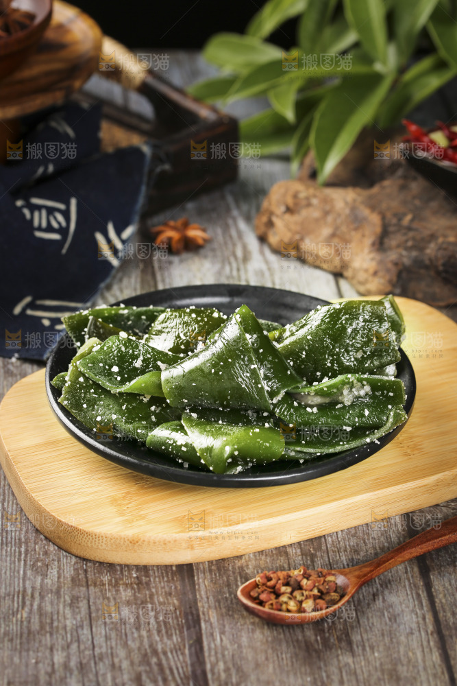 一盘盐渍海带扣