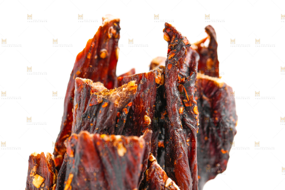 白底上的牛肉条