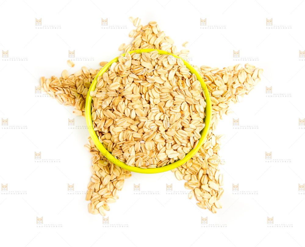 白底上的燕麦片