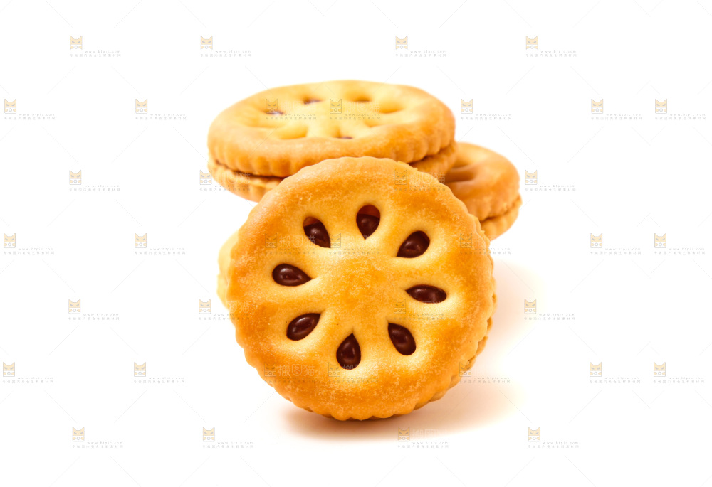 白底上的果酱夹心饼干