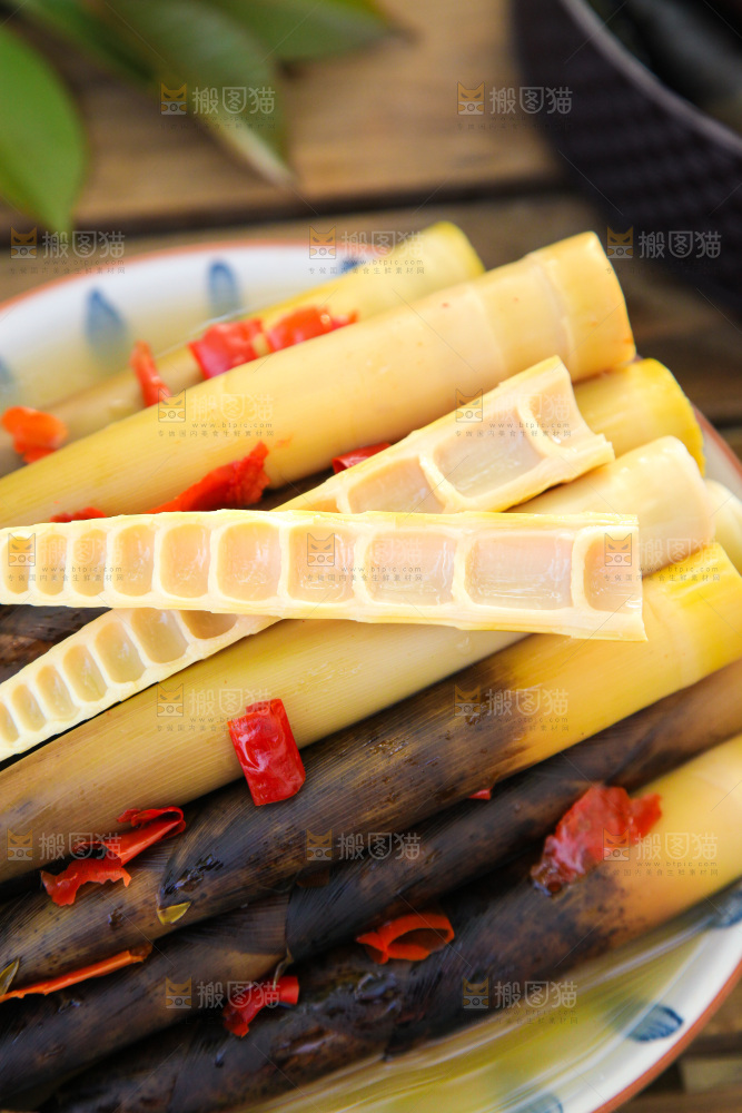 一盘香辣味手剥笋