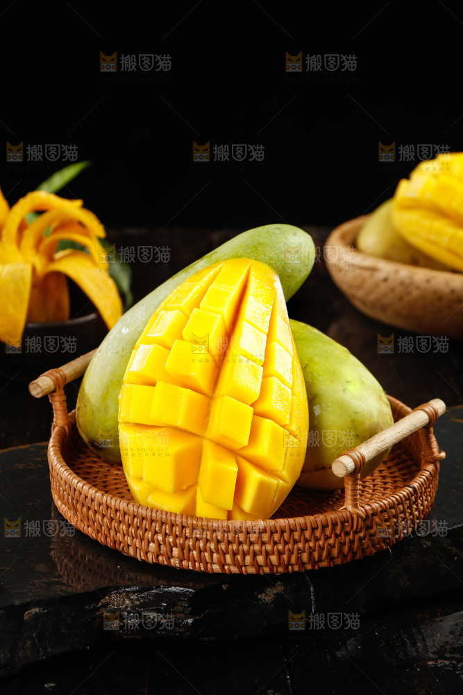 一篮青皮金煌芒