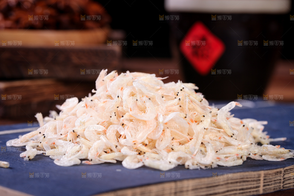 一堆淡干虾米