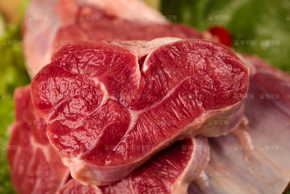 新鲜的牛腱子肉
