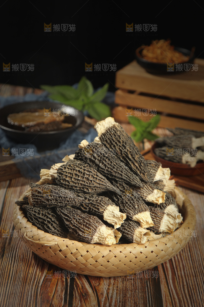 一篮干羊肚菌