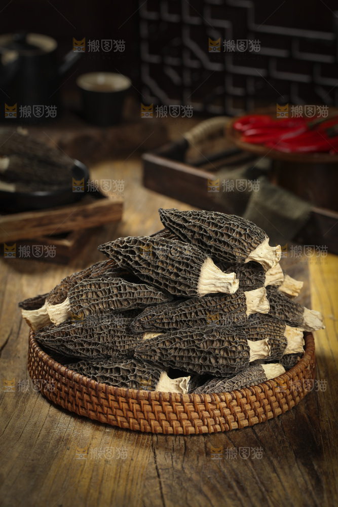 一篮干羊肚菌