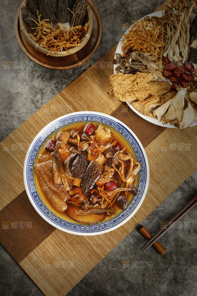 一碗八珍菌汤