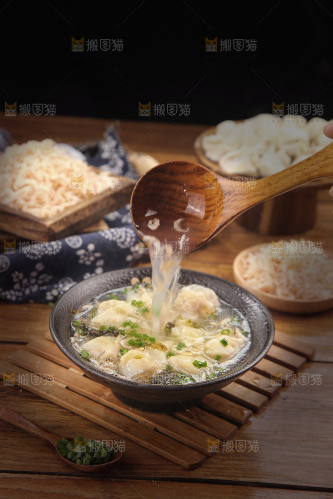 一碗虾米鲜汤馄饨