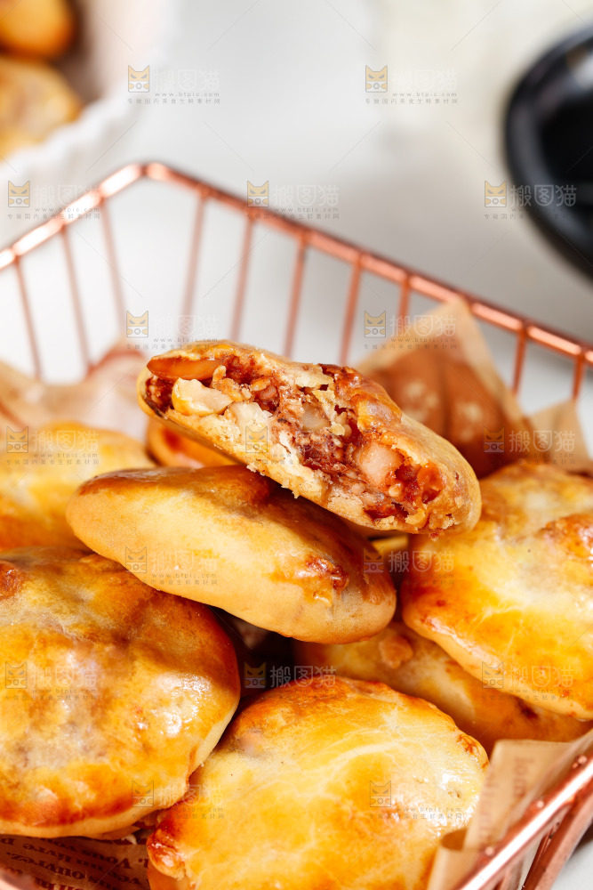 一篮鸡仔饼酥