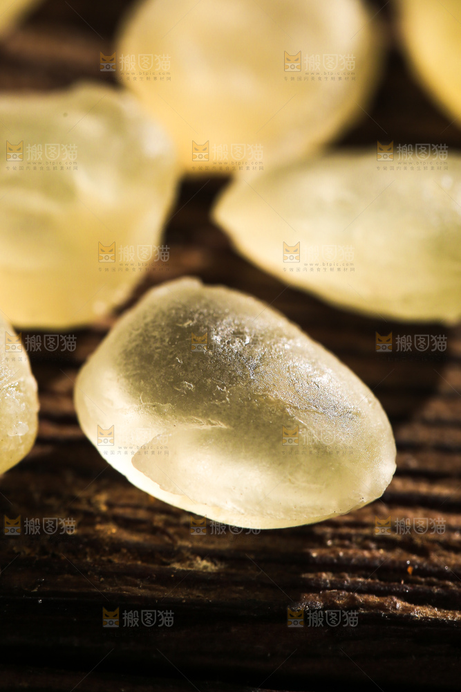 皂角米特写