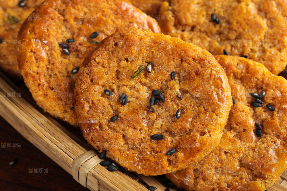 一堆鸡仔饼