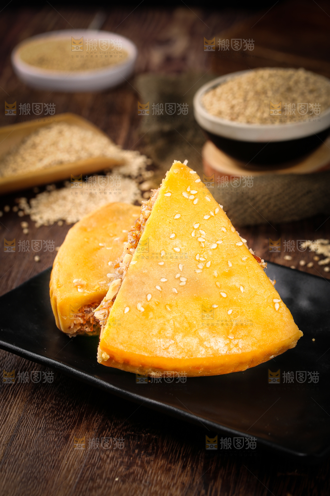 盘子里装着拖罗饼