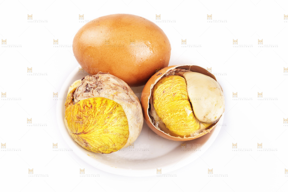 白底上一碟活珠子