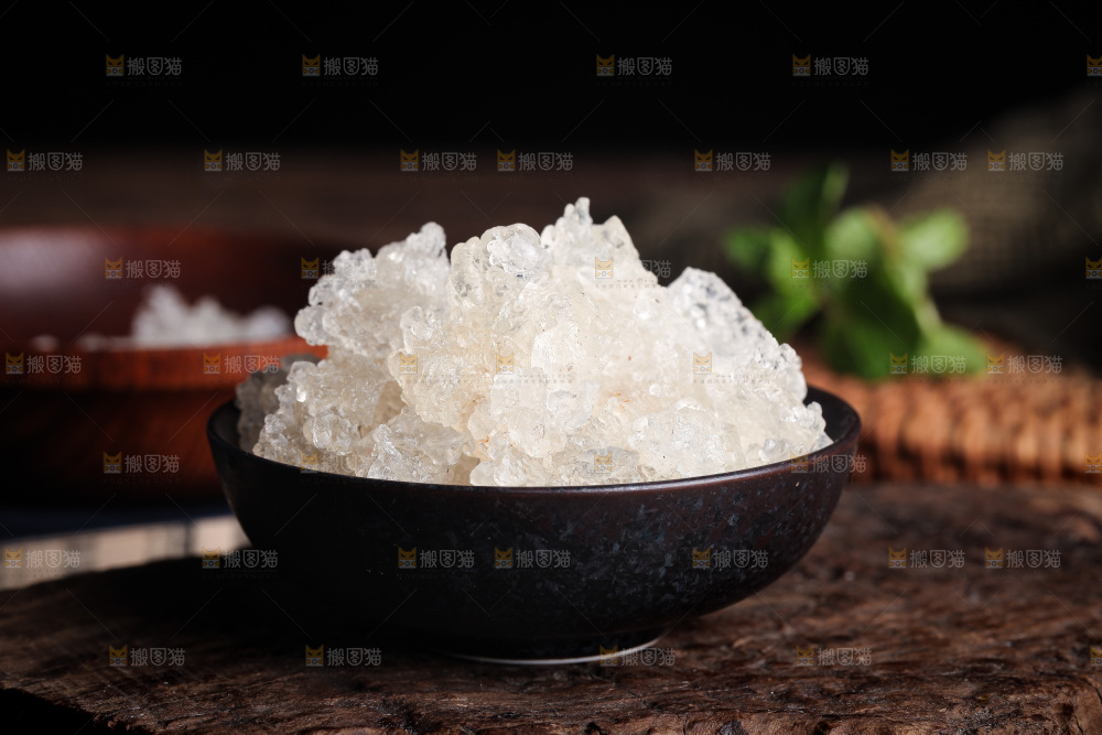 木底上一碗拉丝雪燕