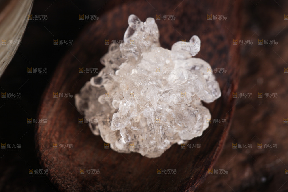 深底上的云南拉丝雪燕