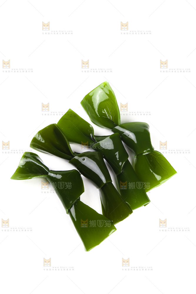 白底上放着海带扣