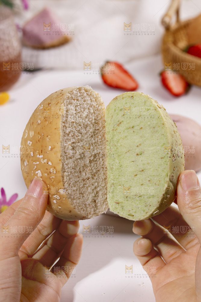 手里拿着欧包