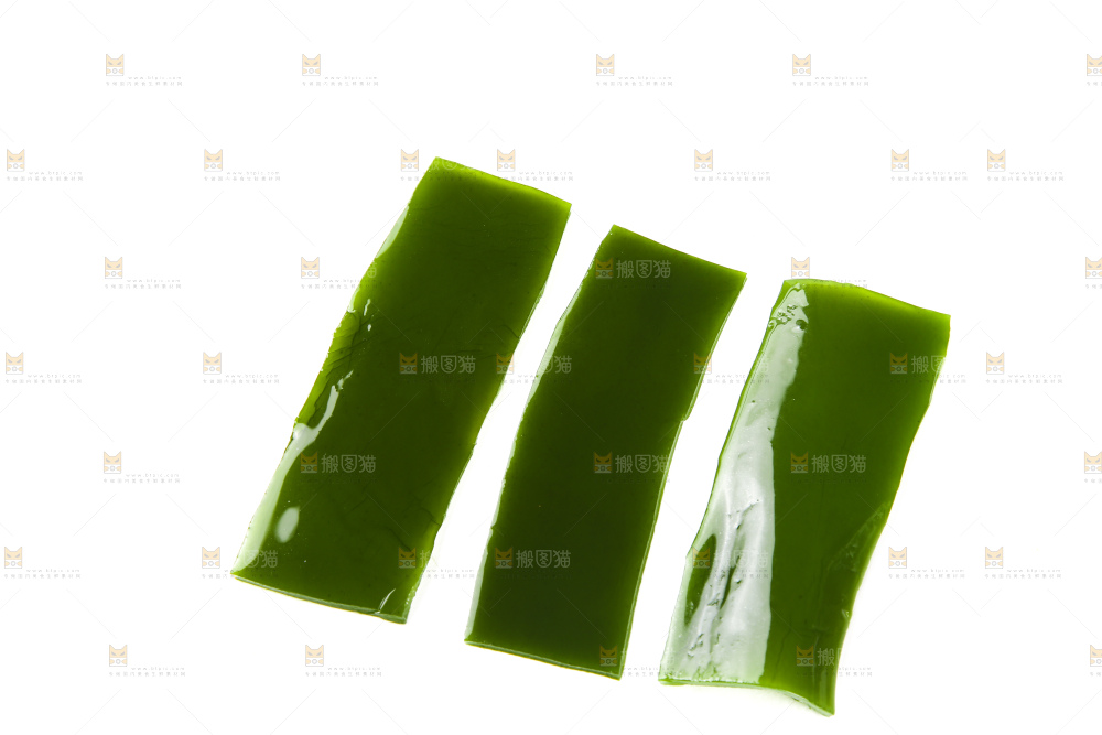 白底上放着海带结
