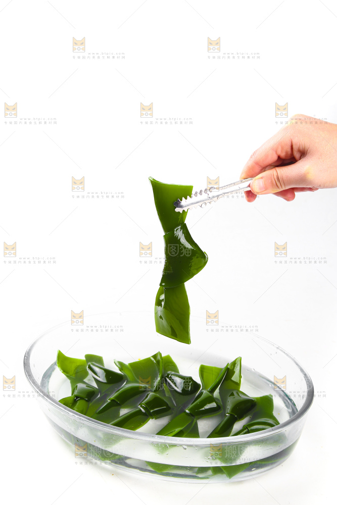 夹子上夹着海带扣