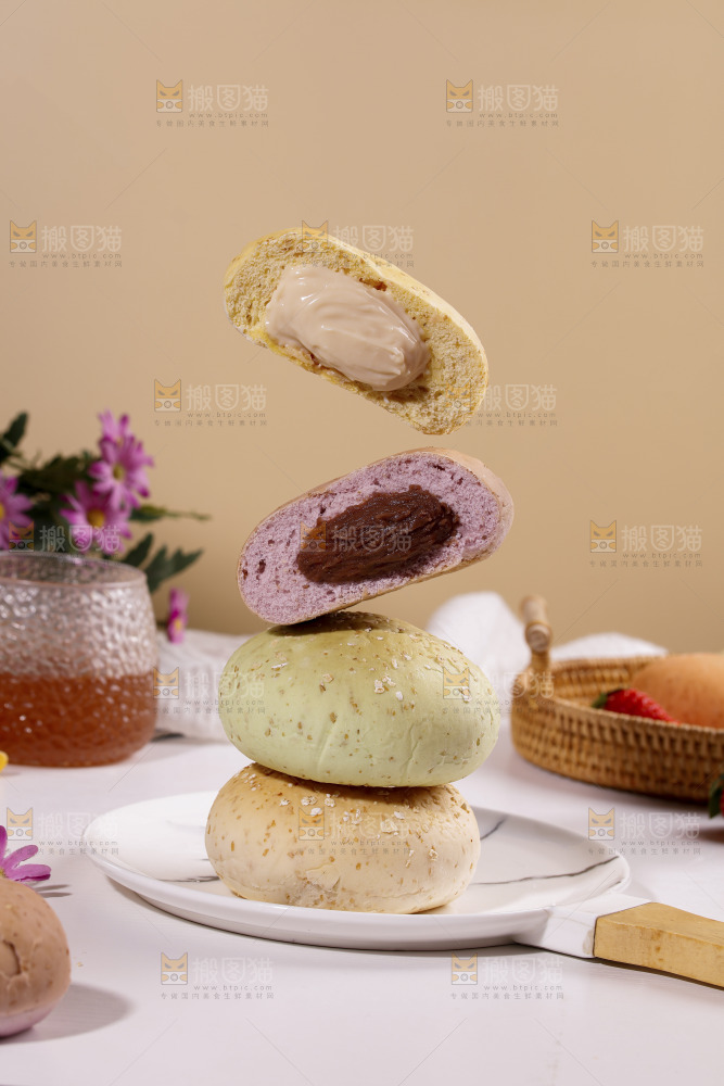 盘子里的全麦欧包
