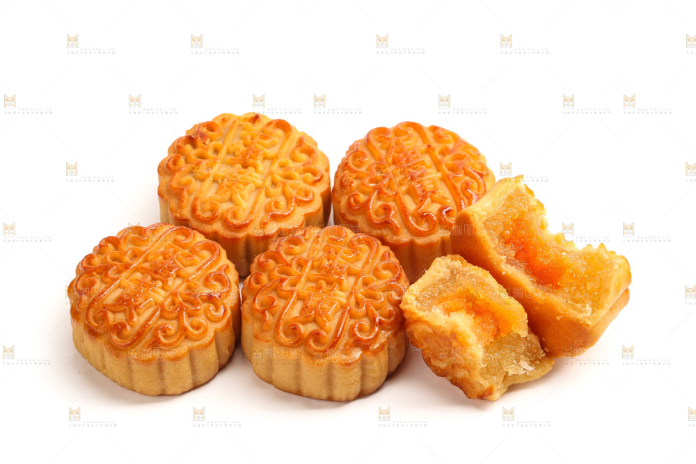 白底上的广式蛋黄月饼