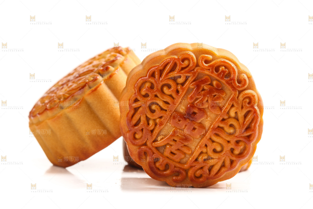 白底上的广式蛋黄月饼