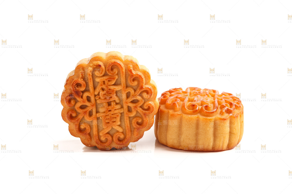 白底上的广式蛋黄月饼