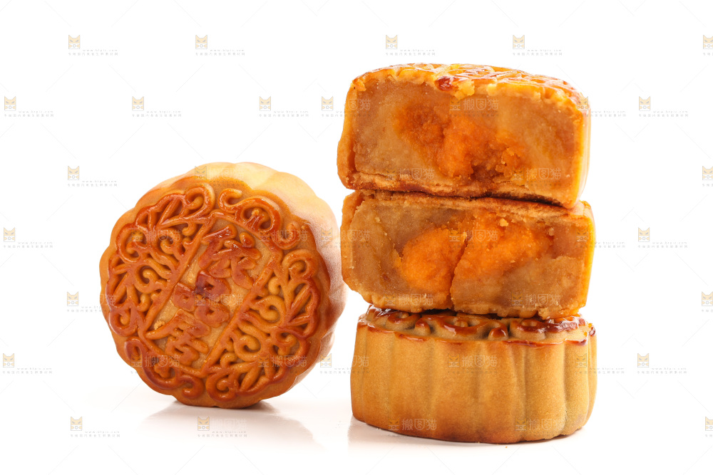 白底上的广式蛋黄月饼