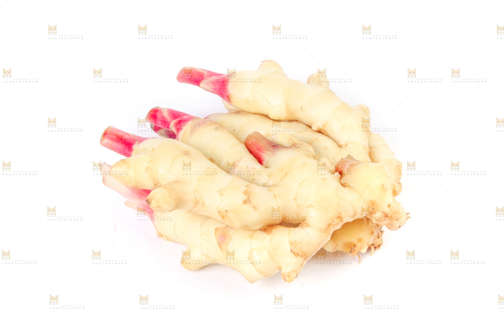 白底上放着一堆嫩姜芽