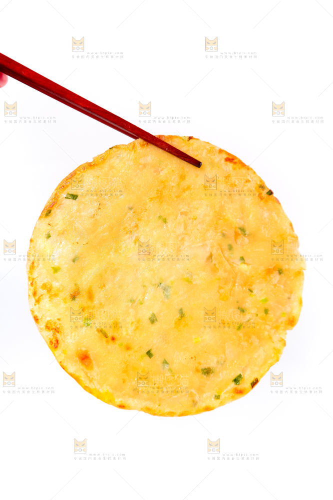 筷子上夹着葱油饼