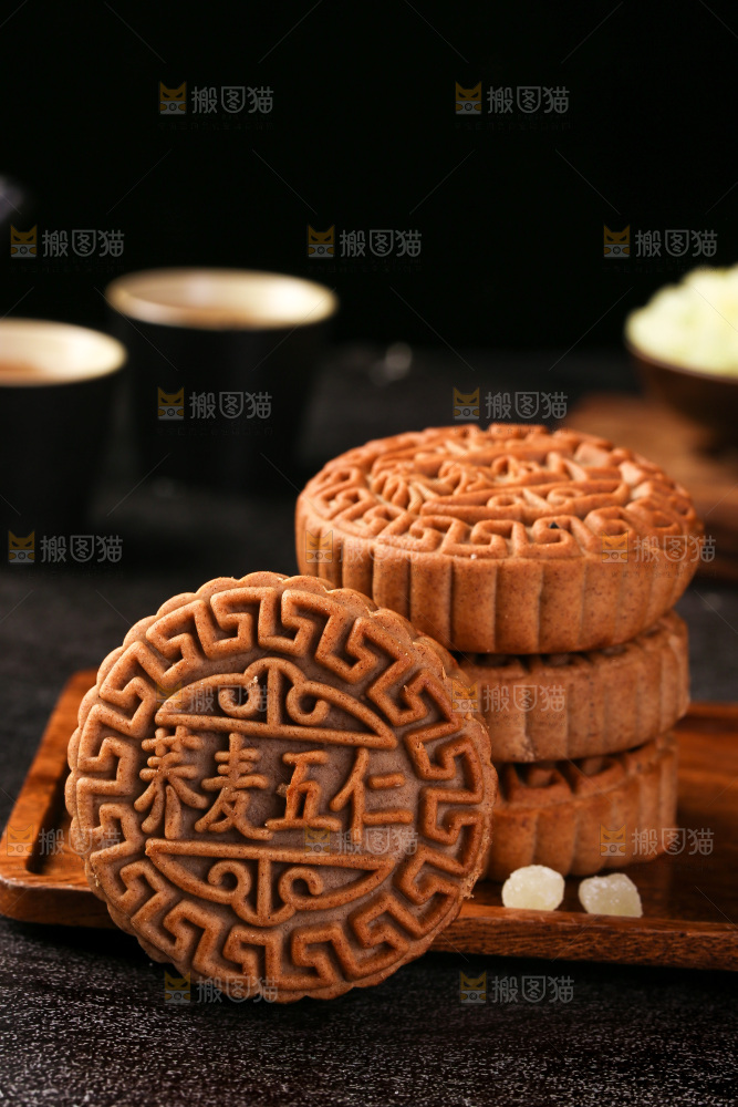 深底上的荞麦五仁月饼