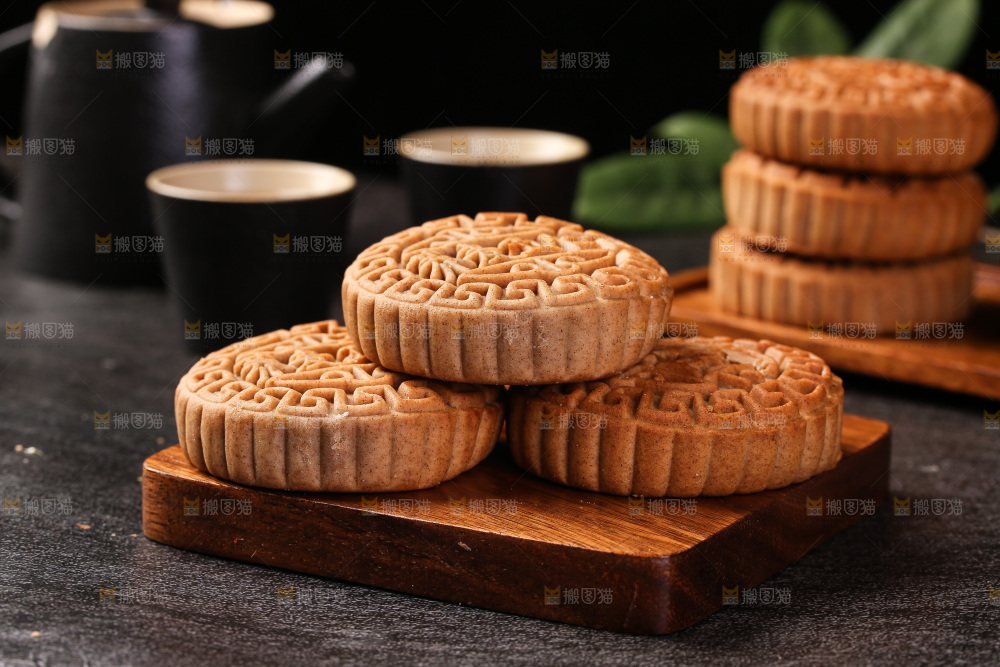 深底上的荞麦五仁月饼