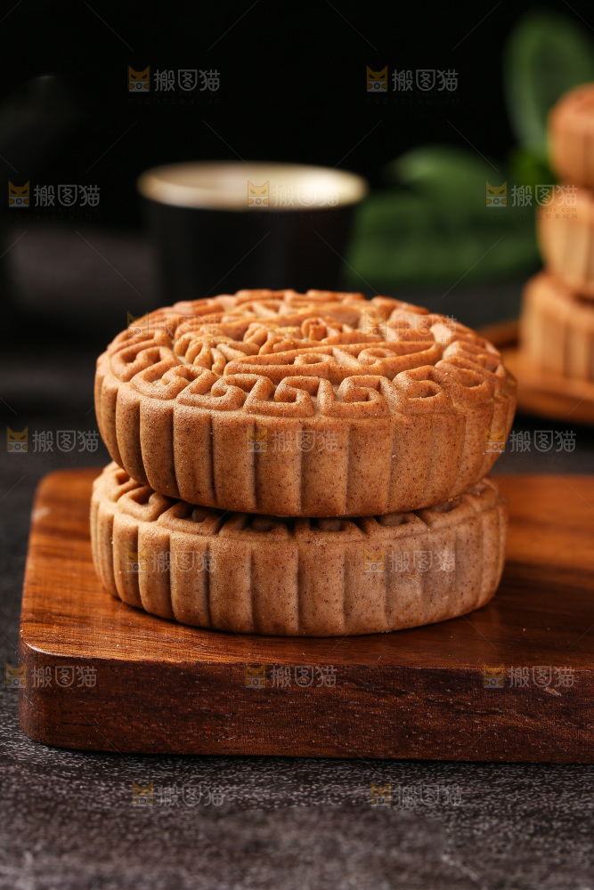 深底上的荞麦五仁月饼