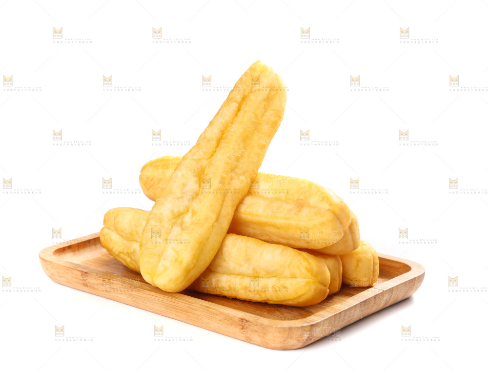 盘子里的香脆油条