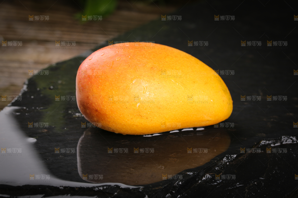 黑底上放着小台芒