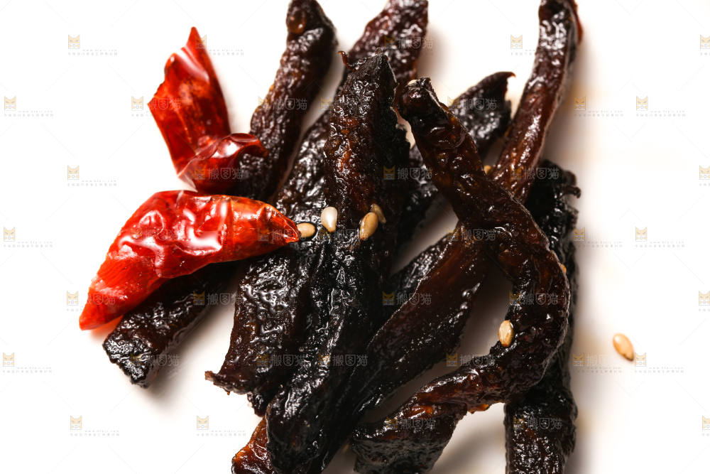 白底上的麻辣芥肉干