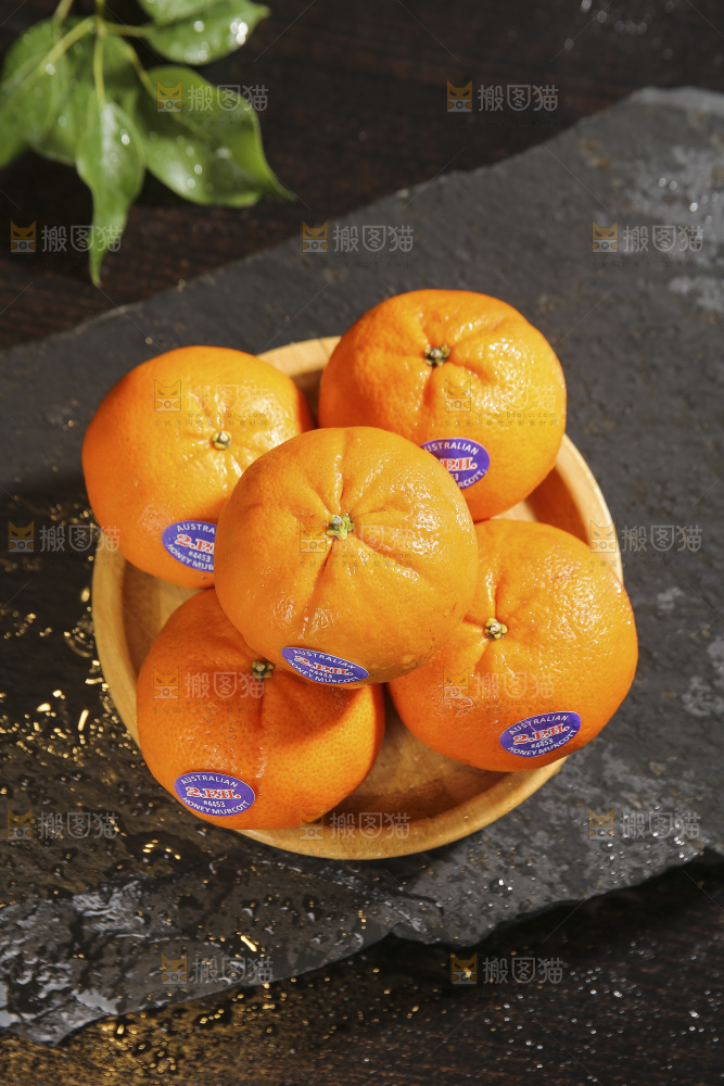 黑石板上的一篮澳柑