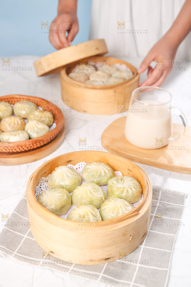 蒸笼里的小包子
