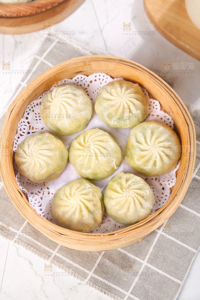 蒸笼里的小包子
