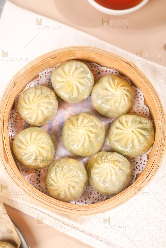蒸笼里的小包子