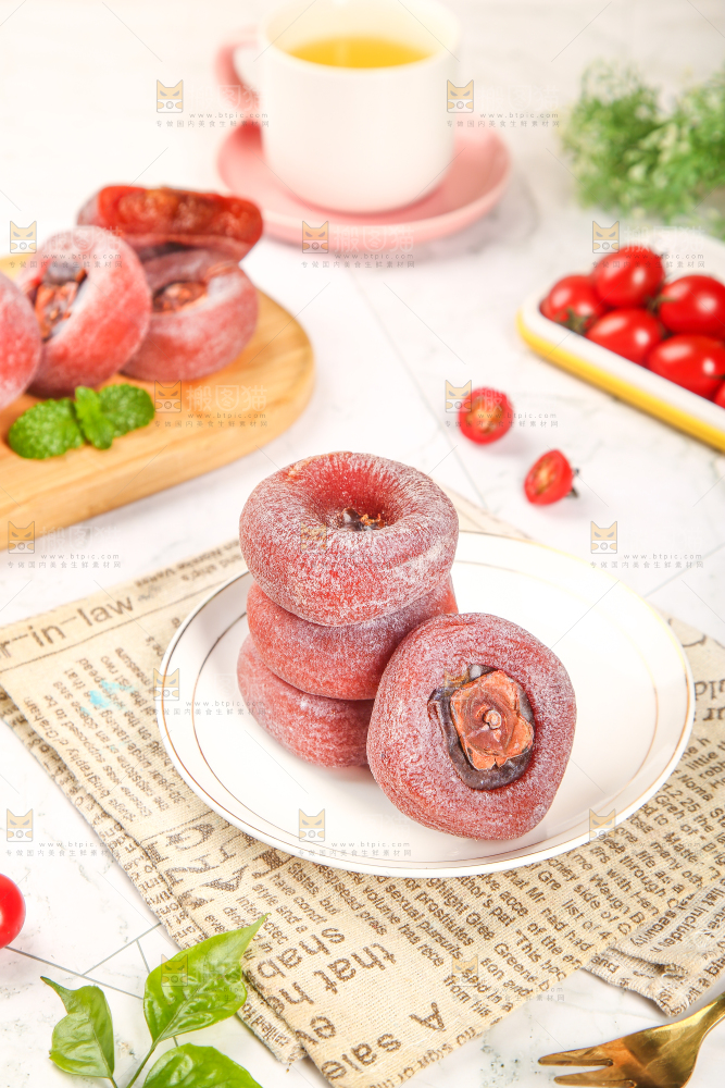 一盘霜降柿饼