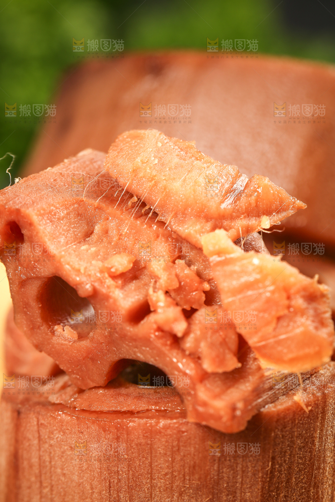 煮熟的洪湖粉藕