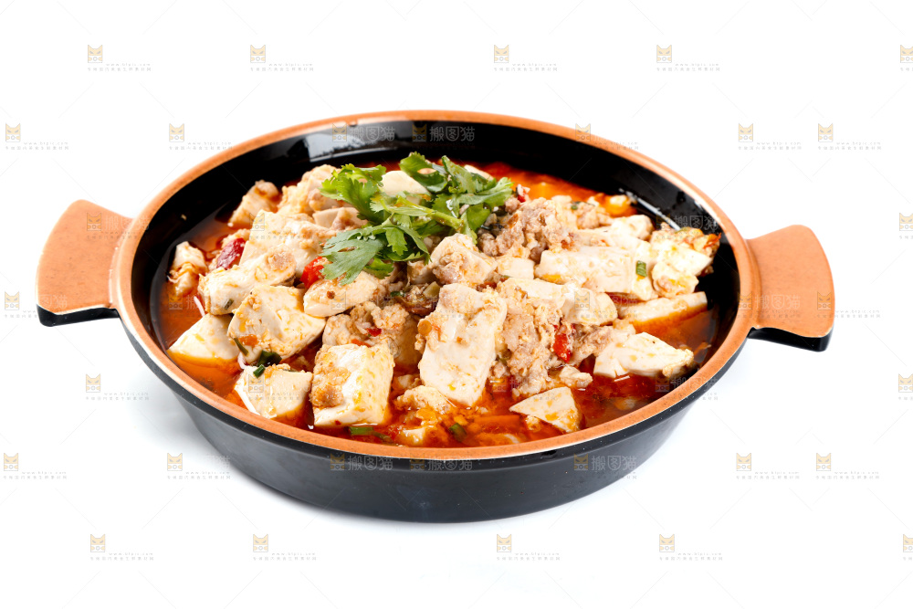 白底上一盘麻辣豆腐