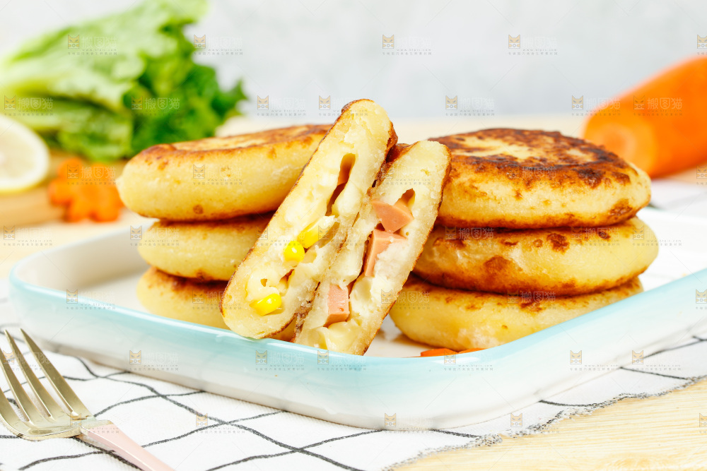 一盘土豆饼