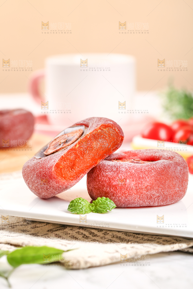 白底上的霜降柿饼