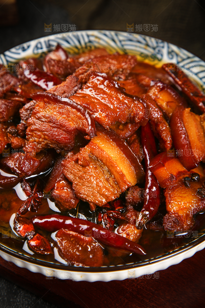 一盘红烧把子肉