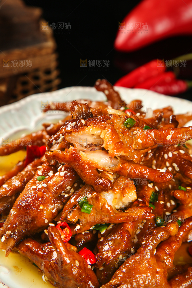 一盘红烧鸡爪